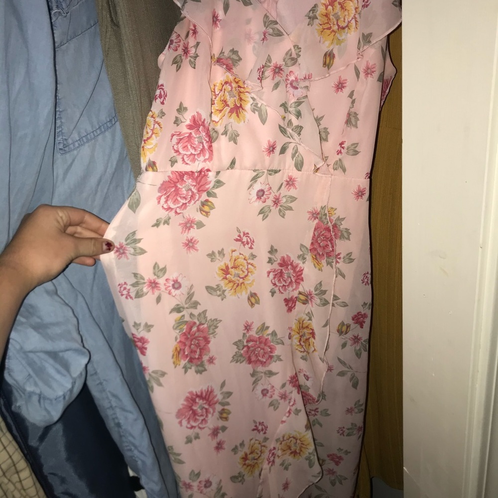 Dresses! - Picture 2 of 3